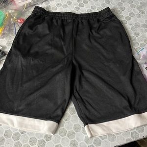 Buzzer Beater YXL Black White Elastic Waist Basketball Shorts
